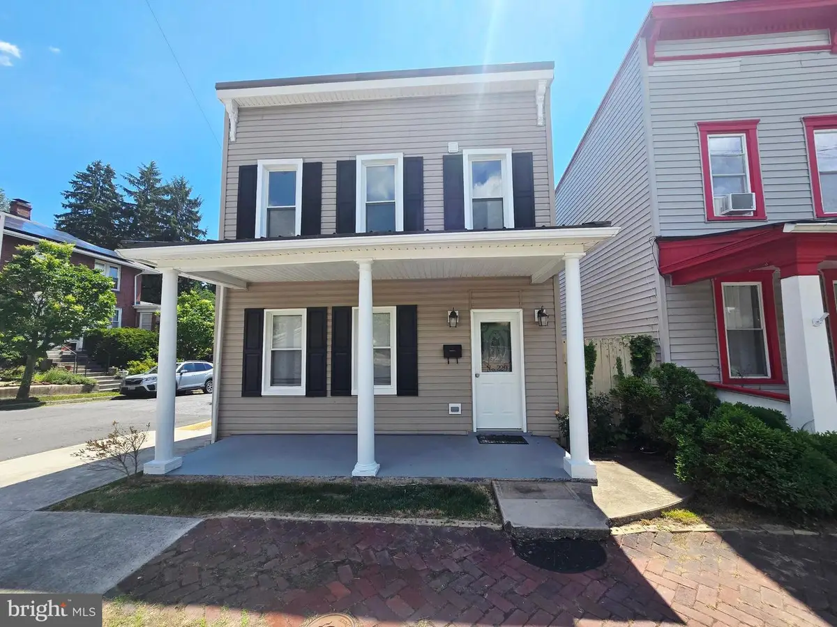 229 Carroll St, Cumberland, MD 21502 - #1