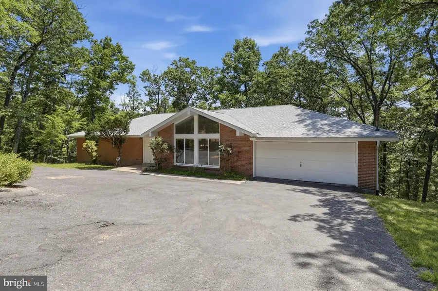 935 Dingle Park Dr, Cumberland, MD 21502 - #3