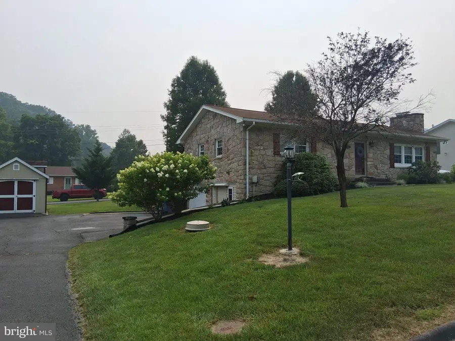 12910 Growdenvale Dr Ne, Cumberland, MD 21502 - #2