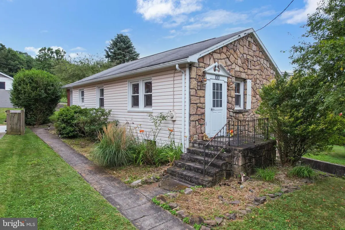 100 Braddock Rd, Frostburg, MD 21532 - #1