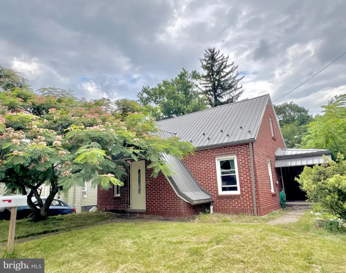 21 Centennial St, Frostburg, MD 21532 - #1