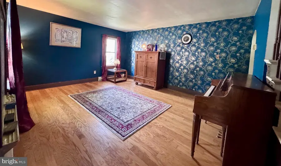 21 Centennial St, Frostburg, MD 21532 - #3