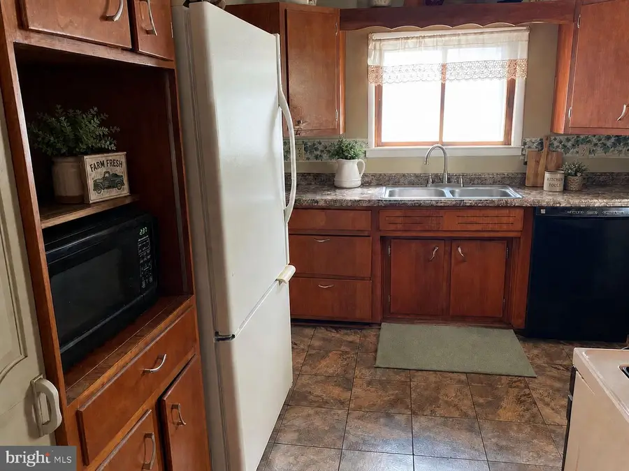 201 E Main St, Frostburg, MD 21532 - #3