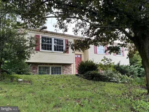 13802 Cardinal Dr Se, CUMBERLAND, MD 21502