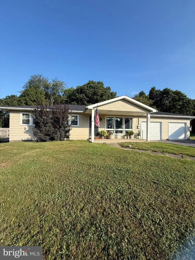 232 Shaw St, Frostburg, MD 21532 - #1