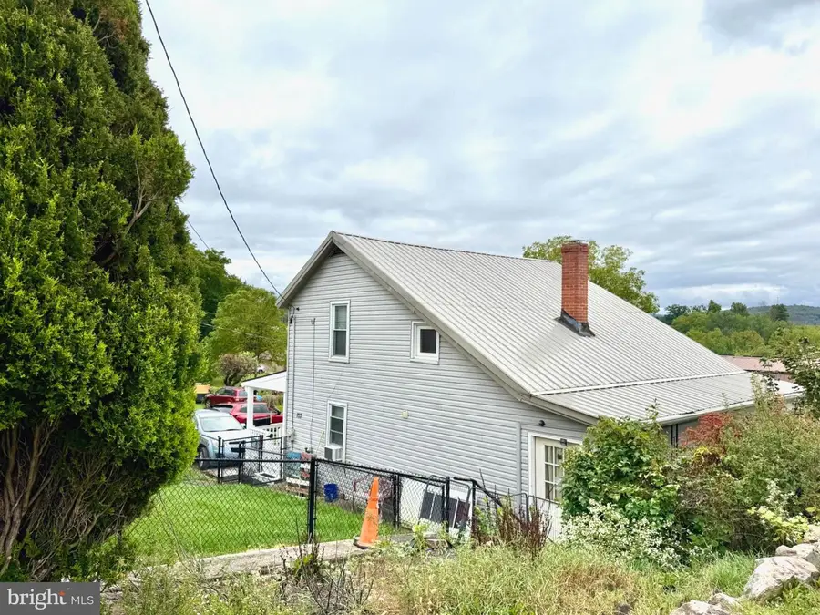 103 Washington St, Frostburg, MD 21532 - #2
