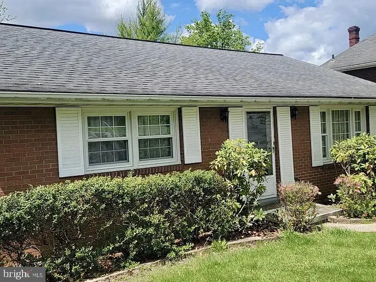 623 Hill Top Dr, Cumberland, MD 21502 - #2