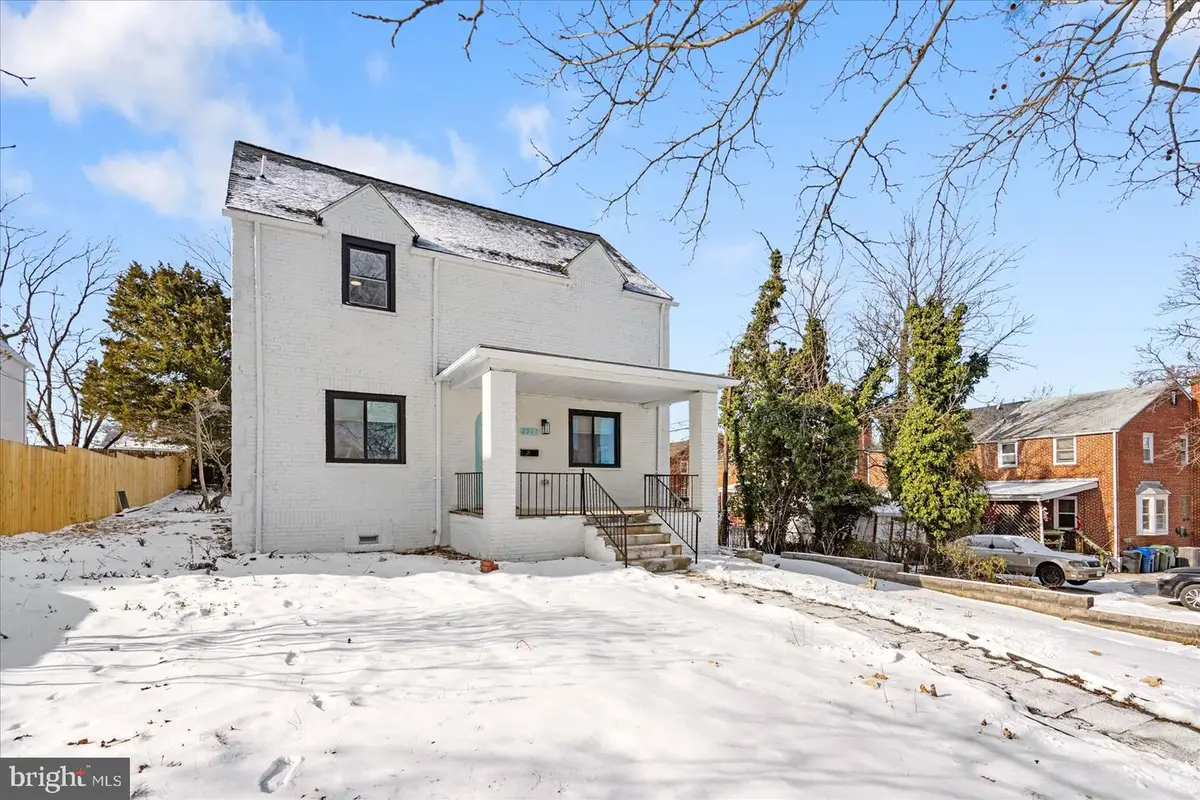 2501 E Strathmore Ave, Baltimore, MD 21214 - Image #1