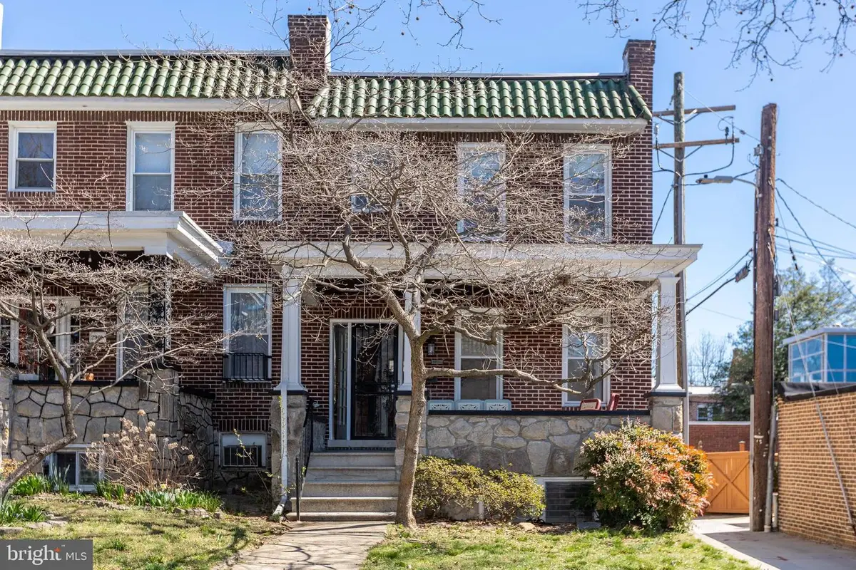 2901 Cresmont Ave, Baltimore, MD 21211 - Image #1