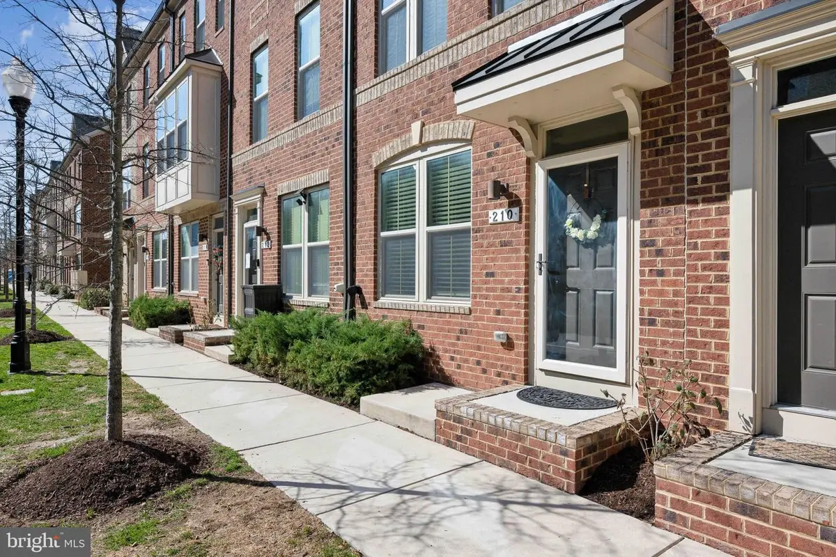 210 S Newkirk St, Baltimore, MD 21224 - #1