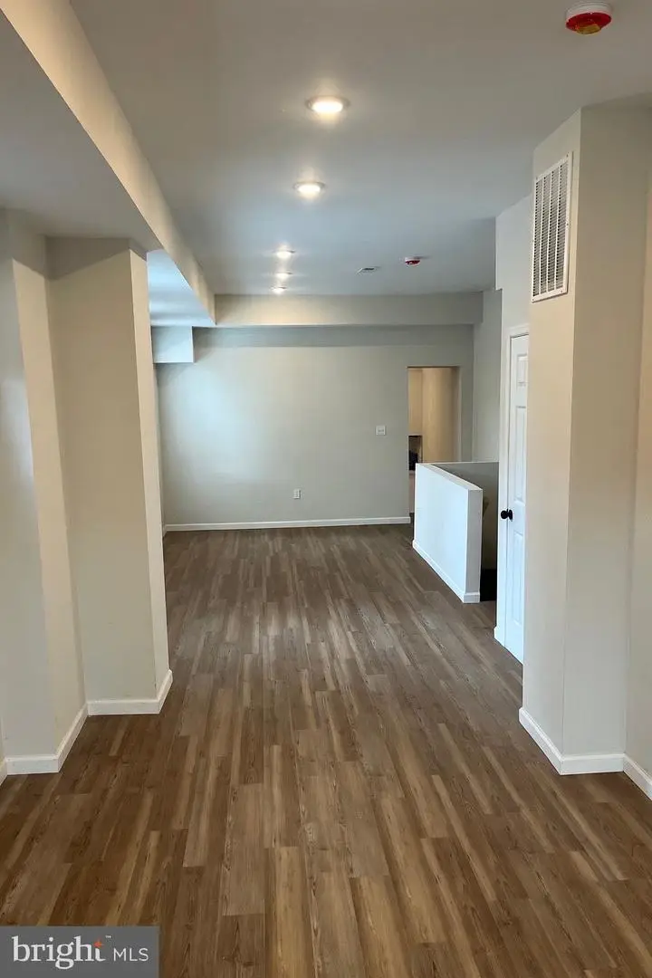 2600 E Hoffman St, Baltimore, MD 21213 - Image #3