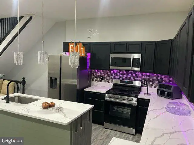 2102 Poplar Grove St, Baltimore, MD 21216 - Image #2