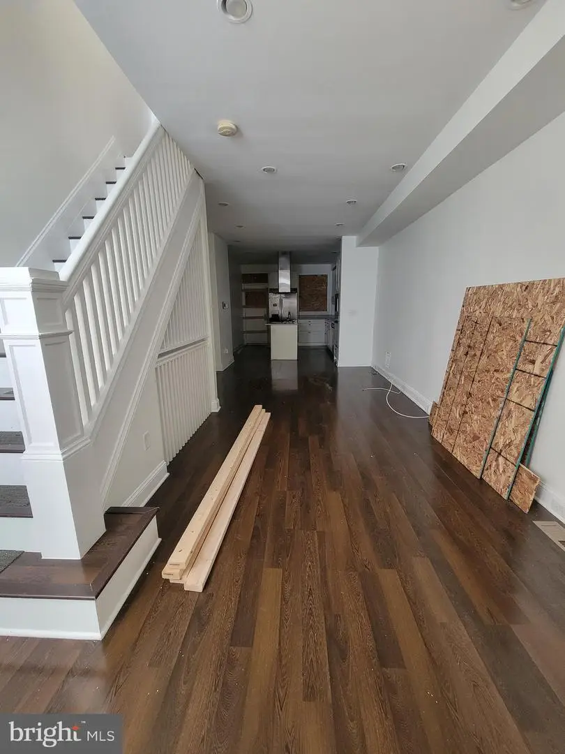 223 N Port St, Baltimore, MD 21224 - Image #2