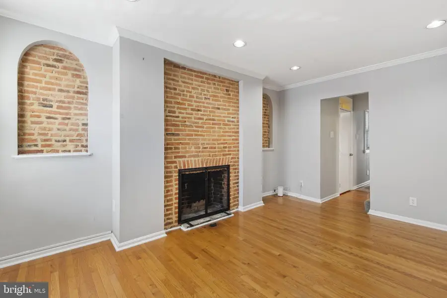 12 Washington St S, Baltimore, MD 21231 - Image #3