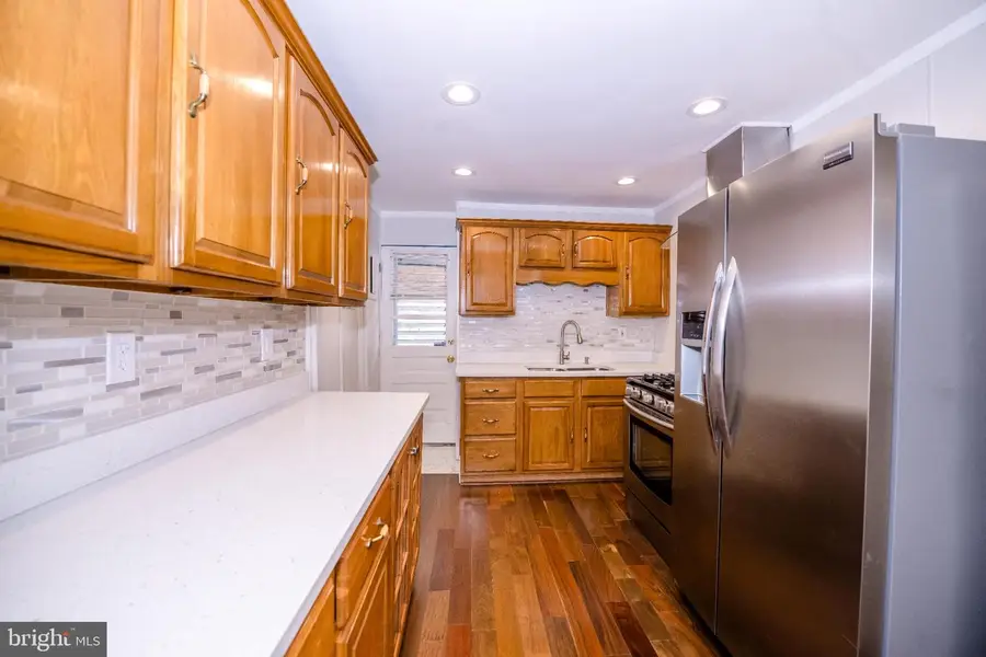 406 S Eaton St, Baltimore, MD 21224 - Image #3