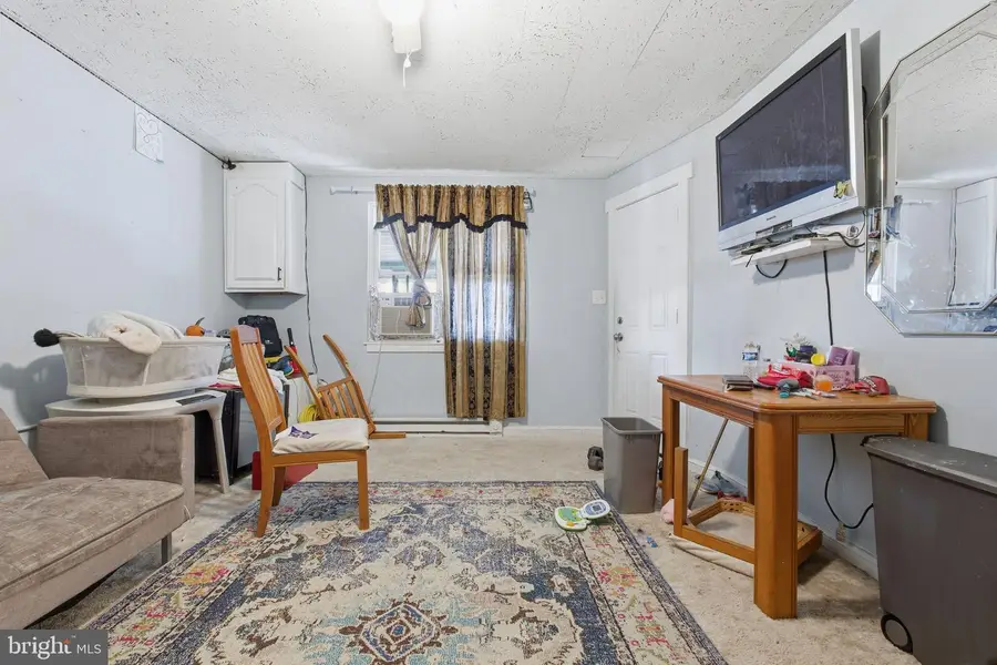 3928 8th St, Baltimore, MD 21225 - Image #2