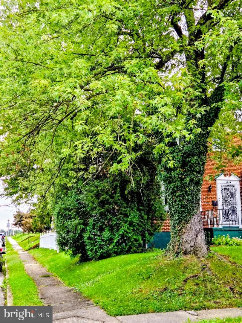 6331 Pioneer Dr, Baltimore, MD 21214 - Image #2