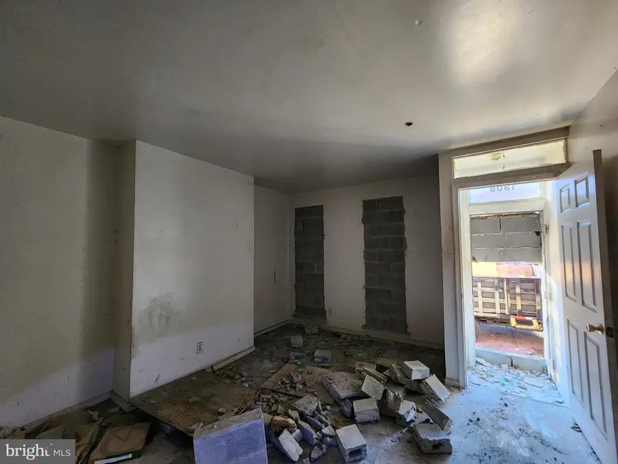 1808 Presbury St, Baltimore, MD 21217 - Image #2