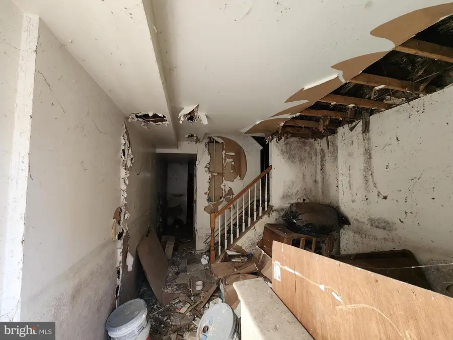 1404 Mosher St, Baltimore, MD 21217 - Image #3