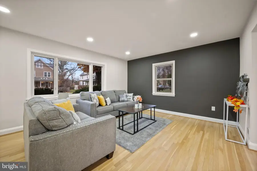 5601 Groveland Ave, Baltimore, MD 21215 - Image #3