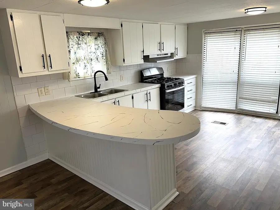 2400 Lincoln Ave #15, Sparrows Point, MD 21219 - Image #2