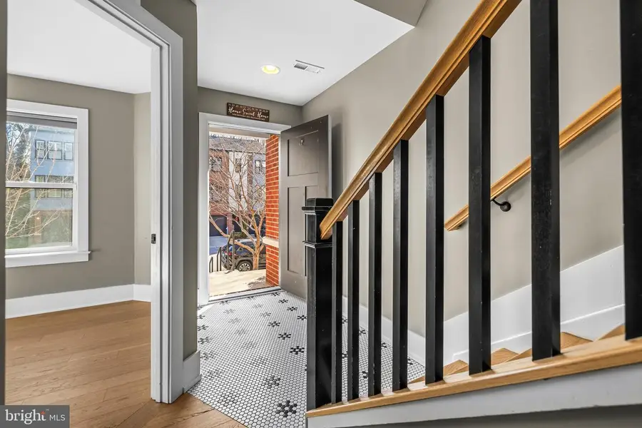 1456 Redfern Ave, Baltimore, MD 21211 - Image #2