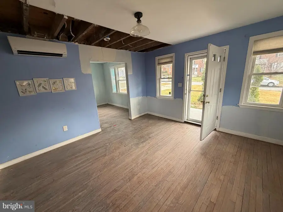 704 Dorchester Rd, Baltimore, MD 21229 - Image #3