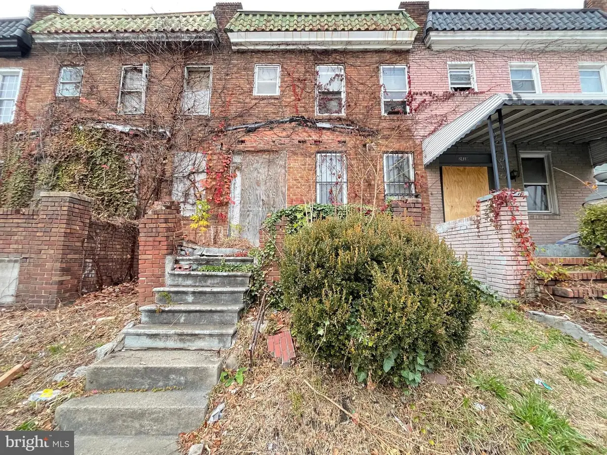 2412 W Franklin St, Baltimore, MD 21223 - Image #1