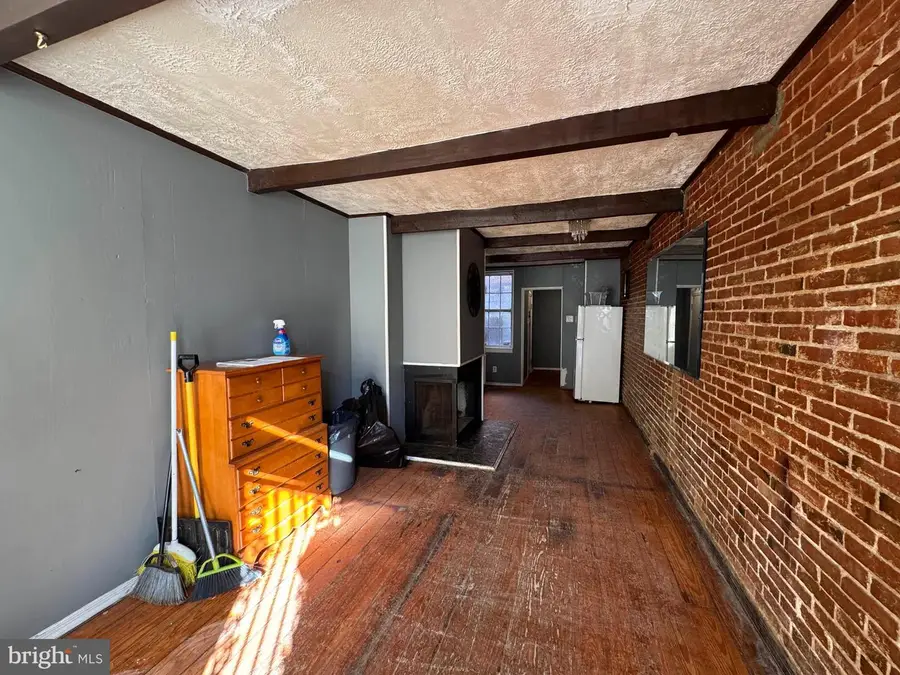 703 Tessier St, Baltimore, MD 21201 - Image #3