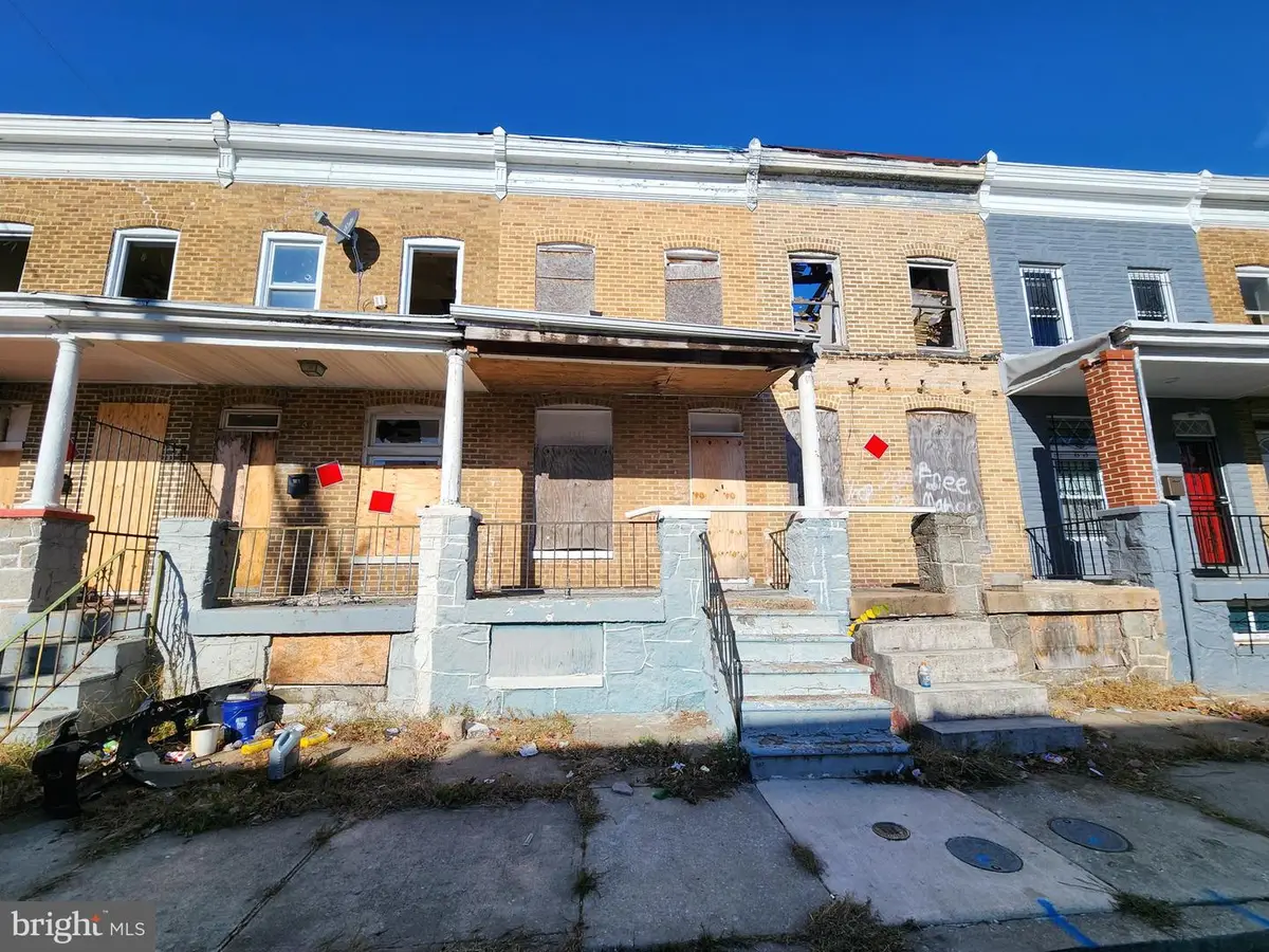 2432 E Hoffman St, Baltimore, MD 21213 - Image #1