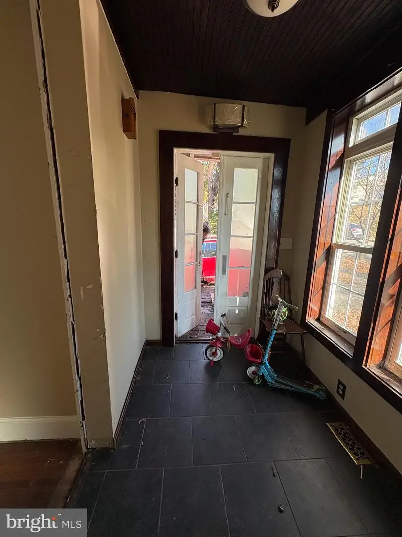 6204 Fair Oaks Ave, Baltimore, MD 21214 - Image #3