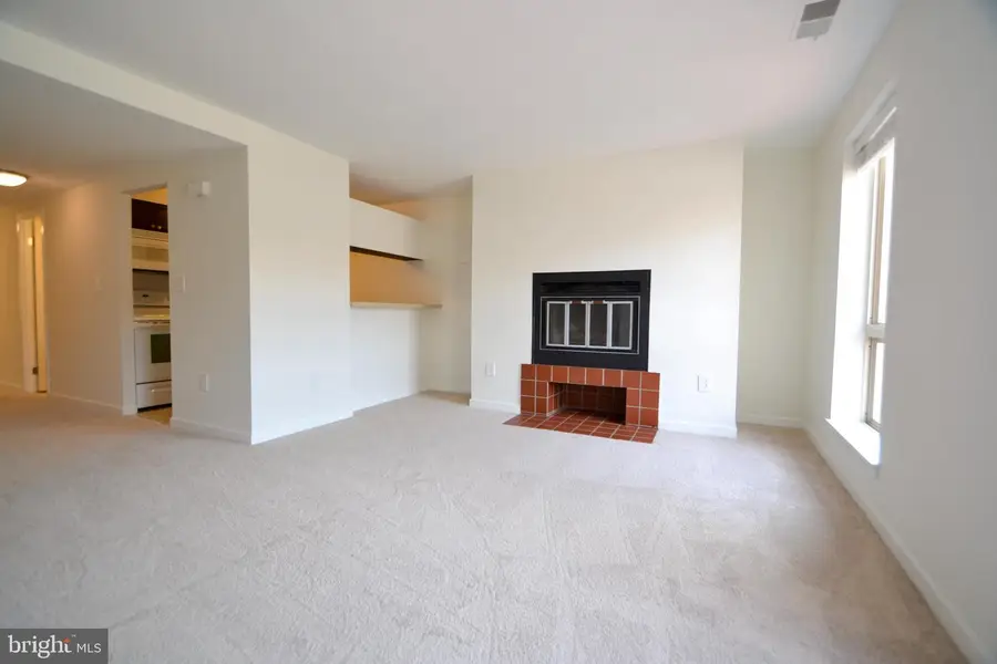 421 S Sharp St S #r 11, Baltimore, MD 21201 - Image #3