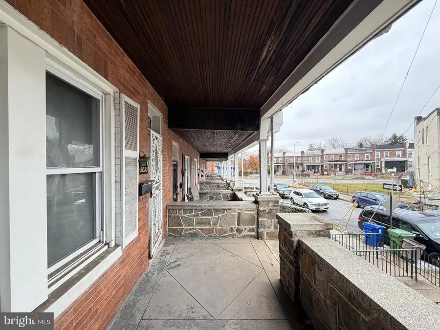 3233 Phelps Ln, Baltimore, MD 21229 - Image #3