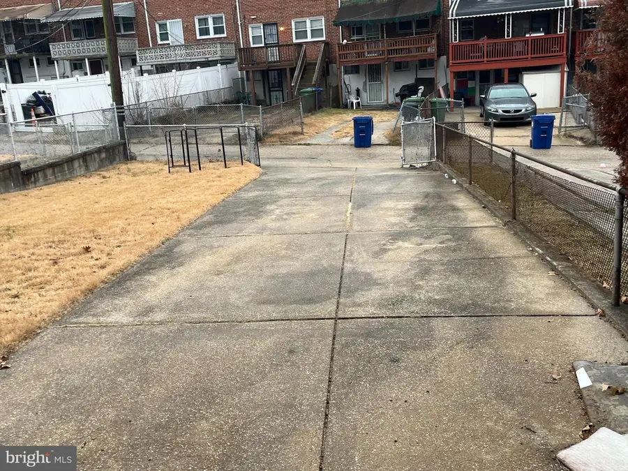 4931 Sinclair Ln, Baltimore, MD 21206 - Image #3