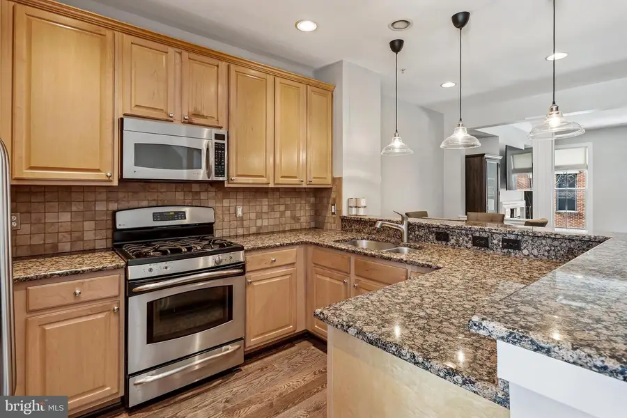 19 S Regester St, Baltimore, MD 21231 - #3