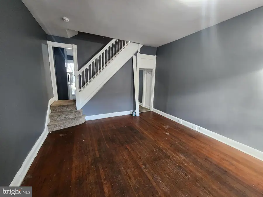 810 Appleton St, Baltimore, MD 21217 - Image #3