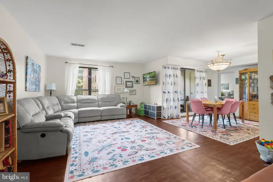 6317 Park Heights Ave #306, Baltimore, MD 21215 - #3