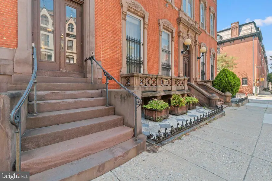 1118 Saint Paul St #1, Baltimore, MD 21202 - Image #2