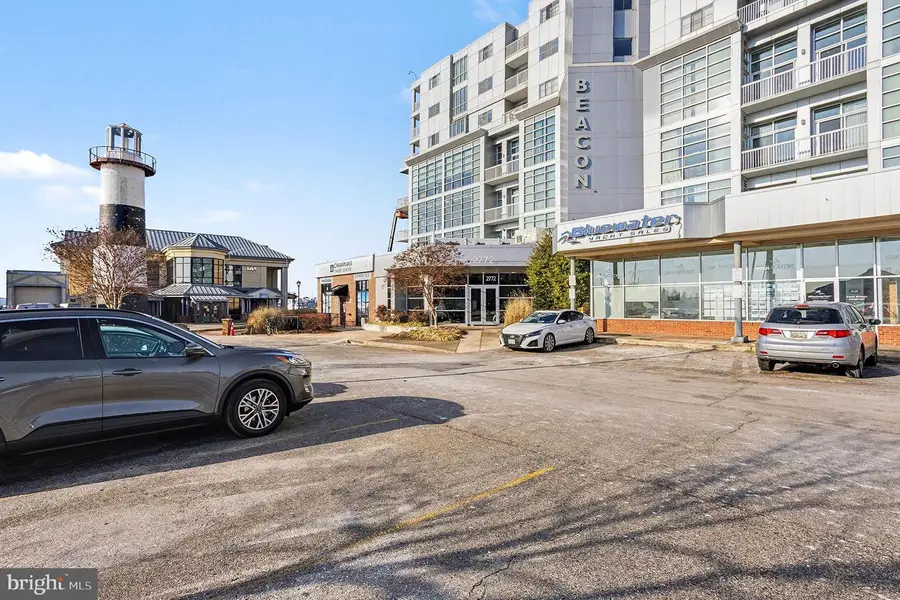 2772 Lighthouse Pt E #201, Baltimore, MD 21224 - Image #2