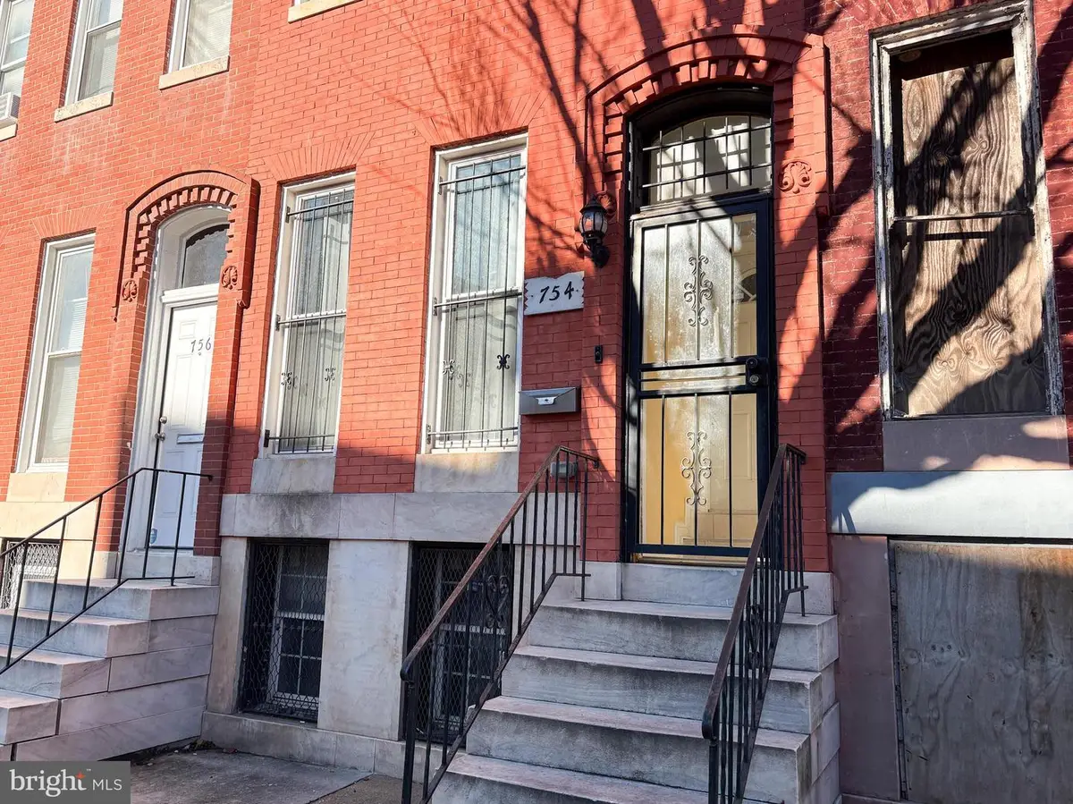 754 Dolphin St, Baltimore, MD 21217 - Image #1