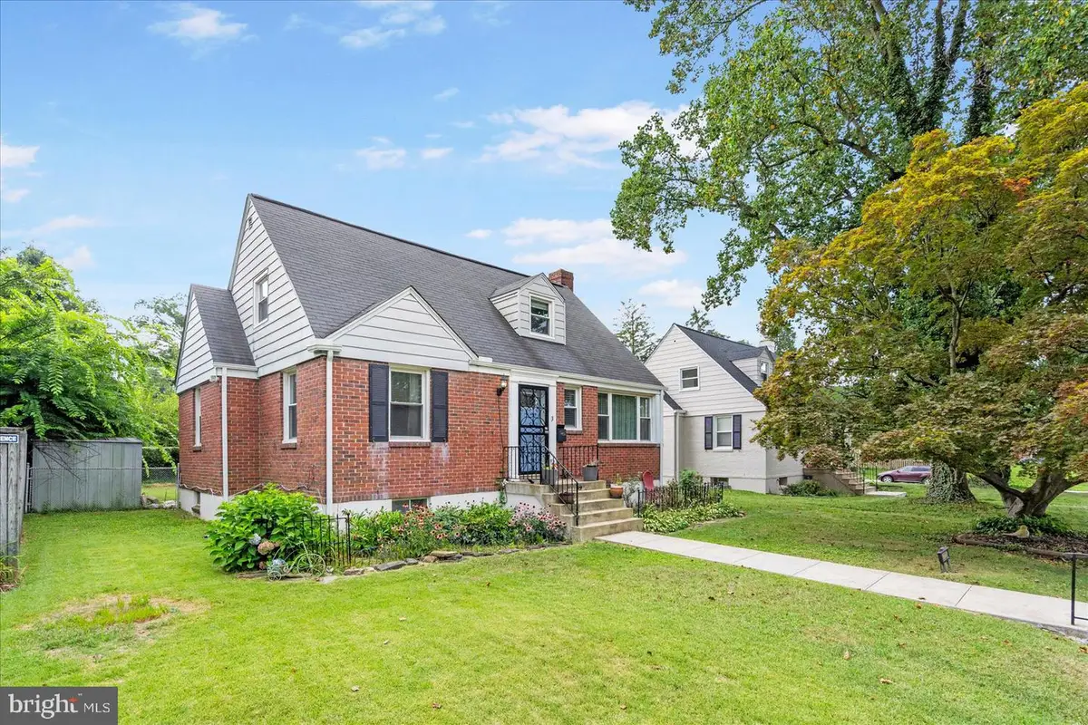 6225 Chinquapin Pkwy, Baltimore, MD 21239 - Image #1