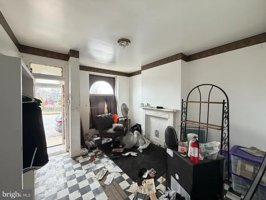 1816 W Franklin St, Baltimore, MD 21223 - Image #3