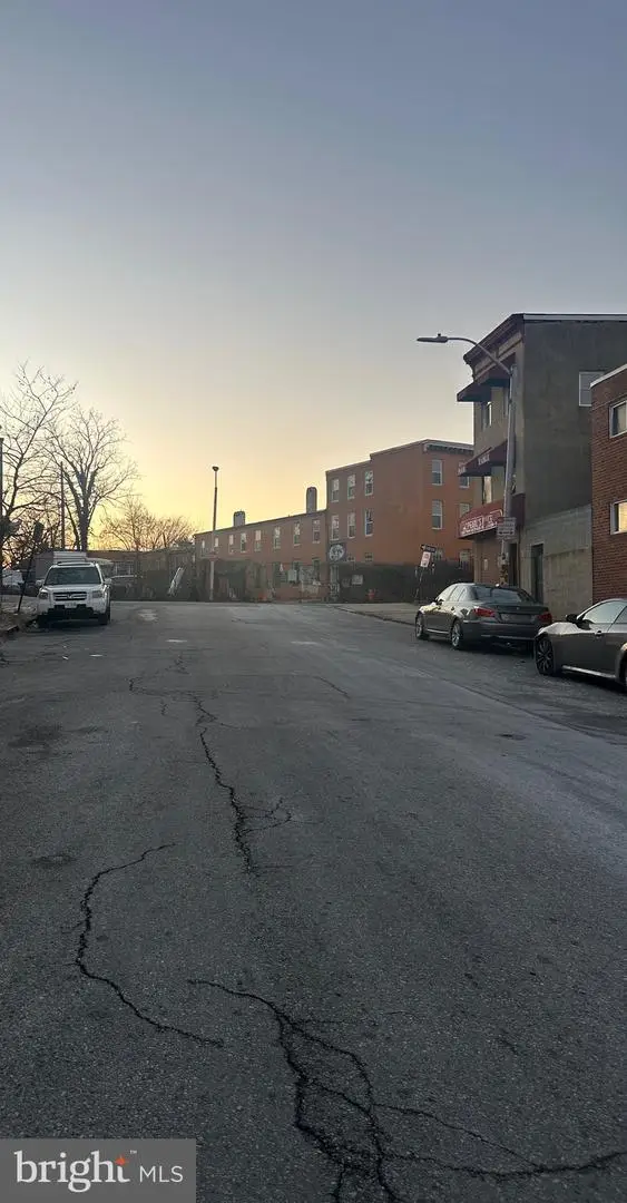 2557 Hollins St, Baltimore, MD 21223 - #3