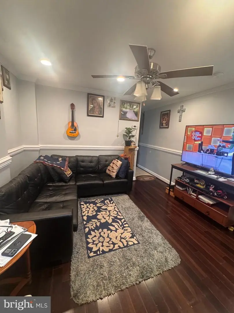 424 Freeman St, Baltimore, MD 21225 - Image #3