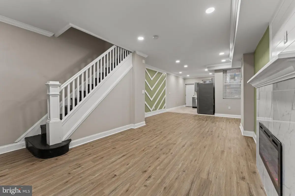 2560 Robb St, Baltimore, MD 21218 - Image #1