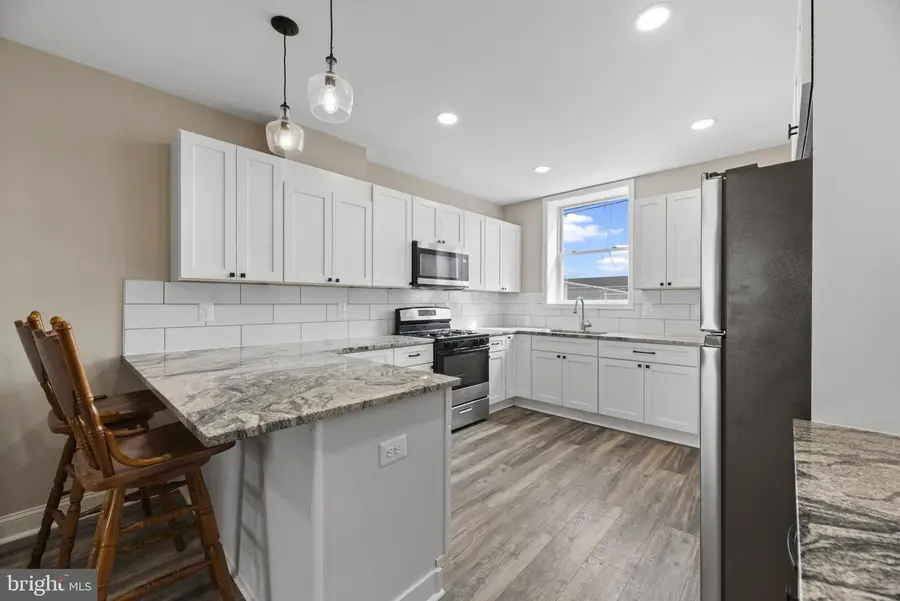 29 N Clinton St, Baltimore, MD 21224 - #2