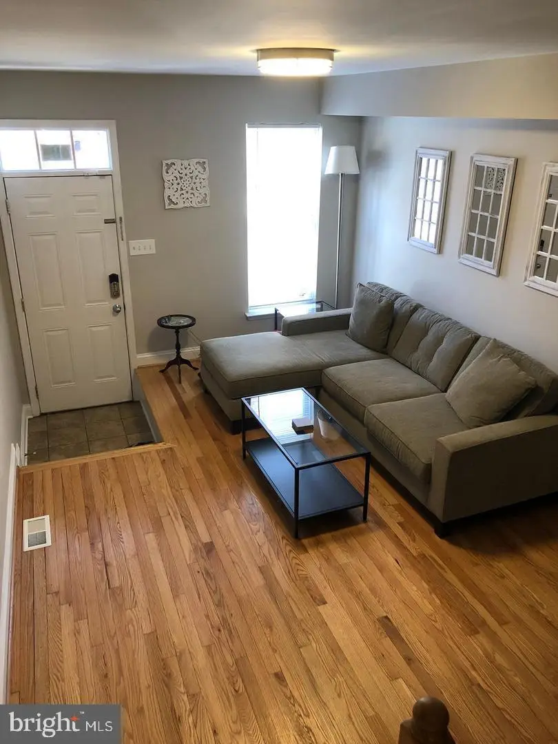 402 N Chester St, Baltimore, MD 21231 - Image #2