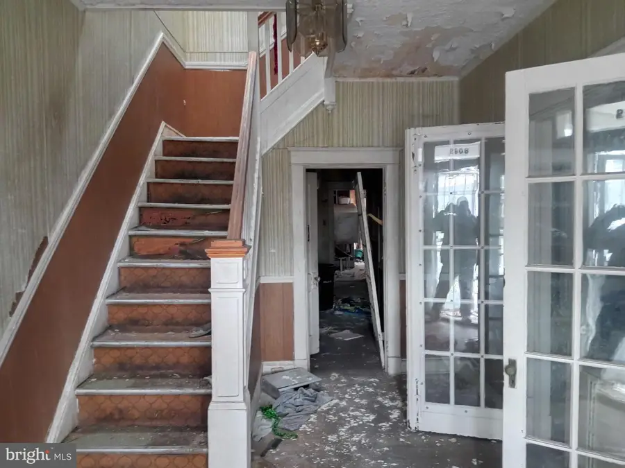 2908 Baker St, Baltimore, MD 21216 - Image #2