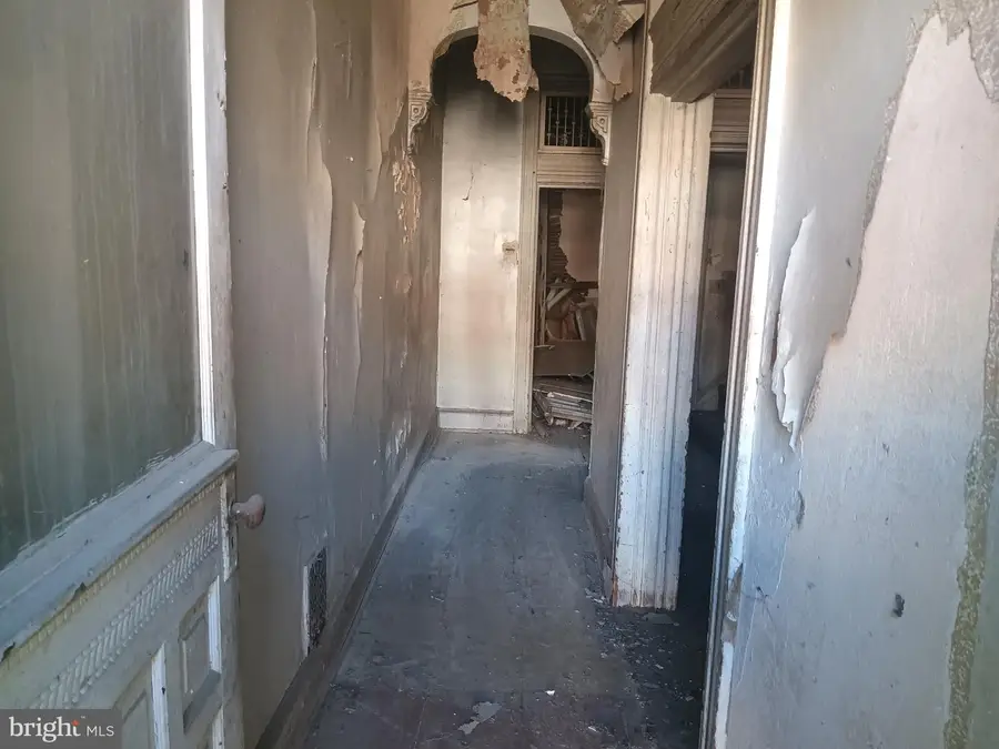 2605 E Preston St, Baltimore, MD 21213 - Image #3