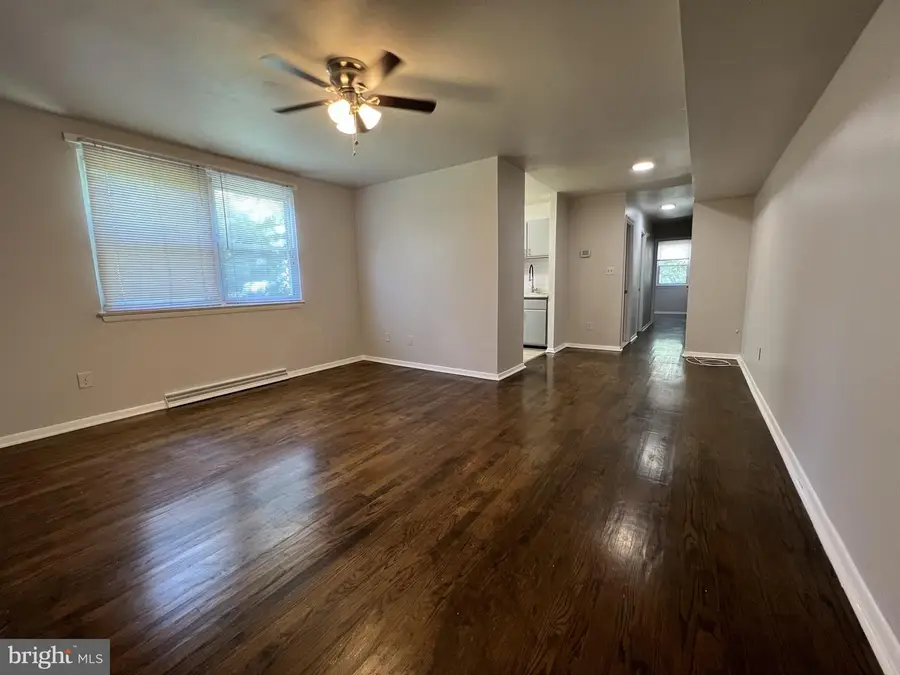 4414 Falls Bridge Dr #c, Baltimore, MD 21211 - Image #2